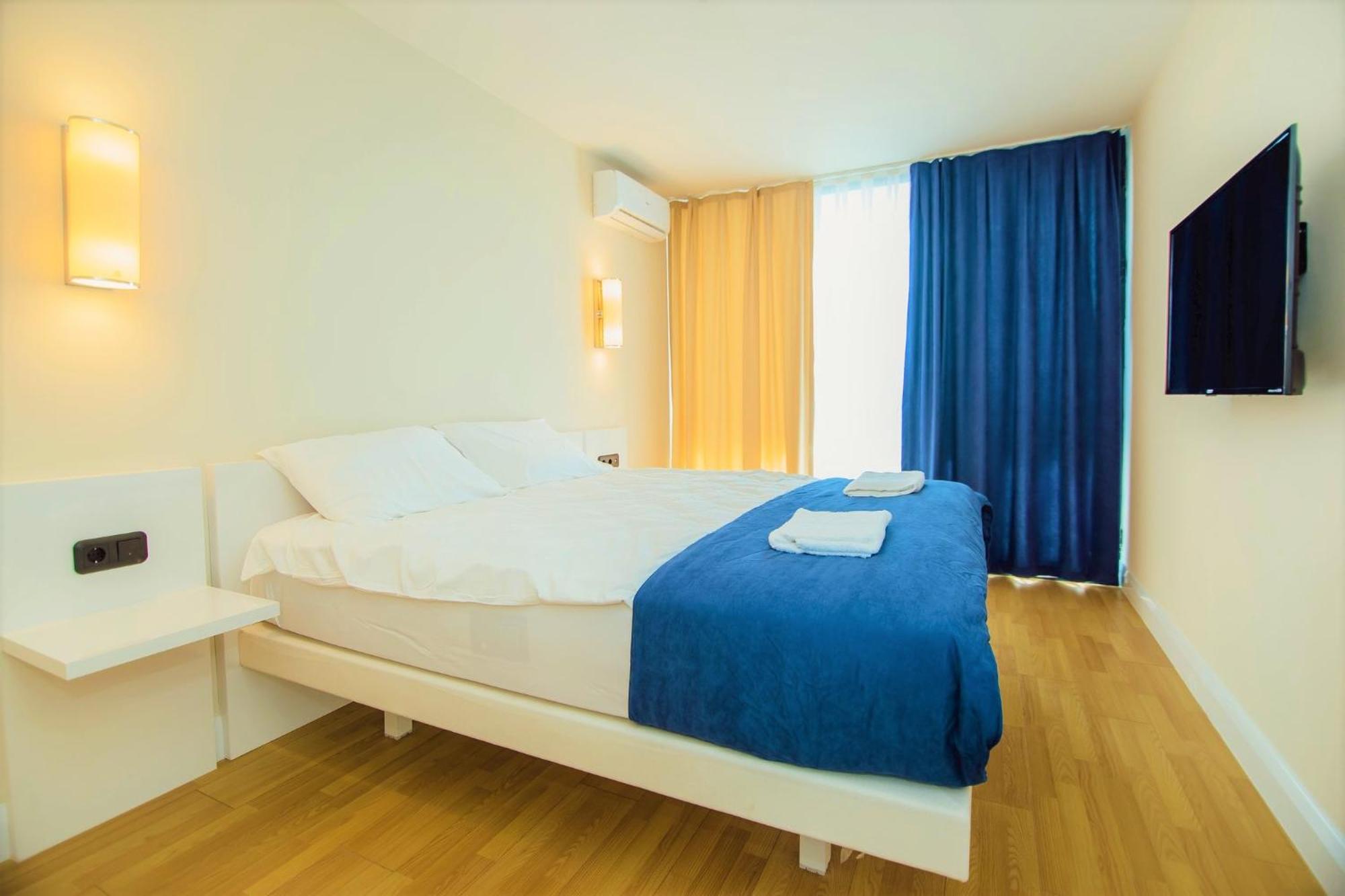 Elegance Sea View Aparthotel In Orbi City Batumi Eksteriør billede