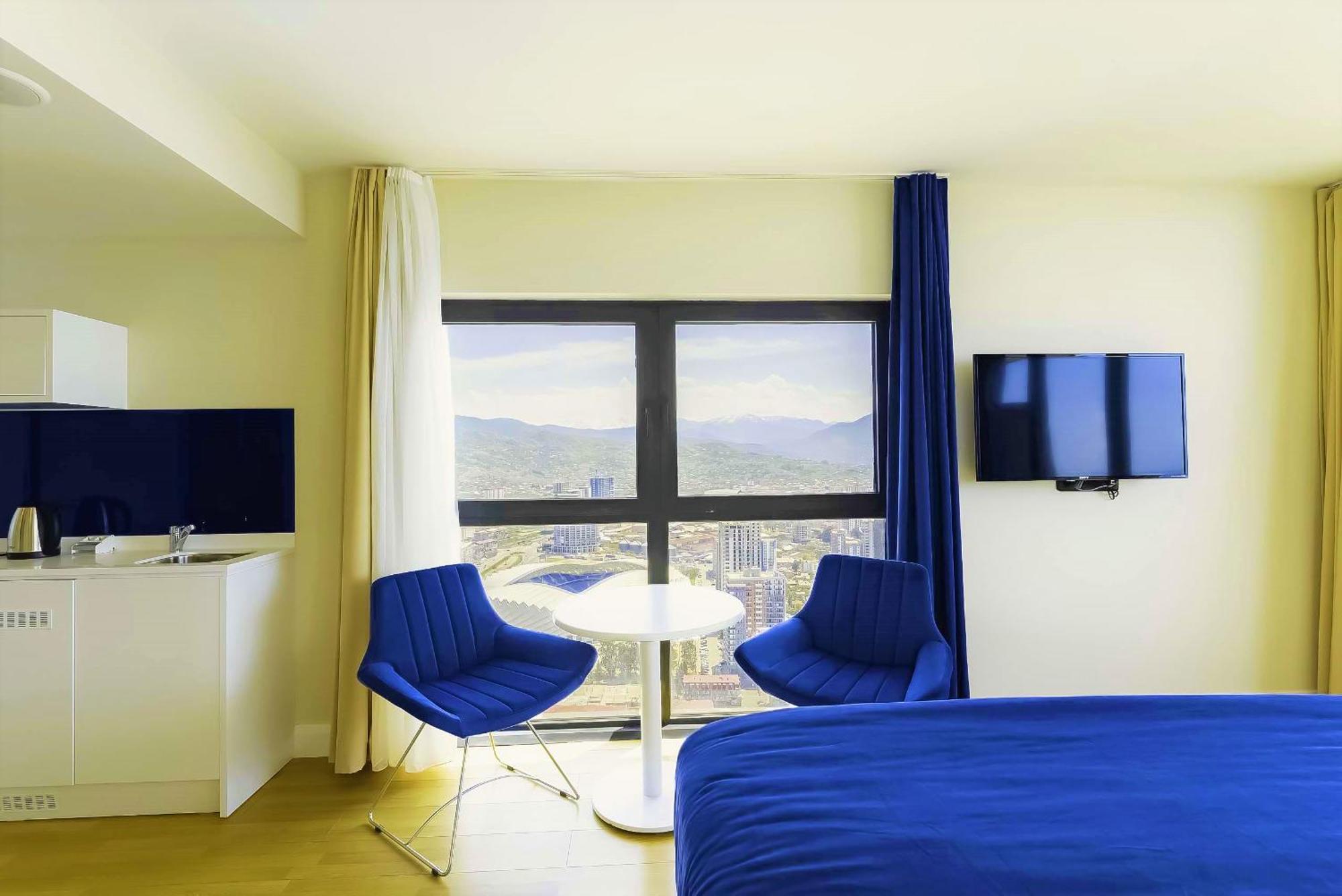 Elegance Sea View Aparthotel In Orbi City Batumi Eksteriør billede